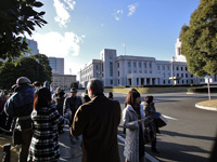 �l�b�g�I���ƃC���^�[�l�b�g���[�i�ȉ��l�b�g���[�j�͕ʂł�